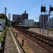 全国で最も古い跨線橋がある駅