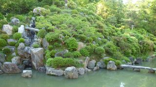 中国の廬山を模っています