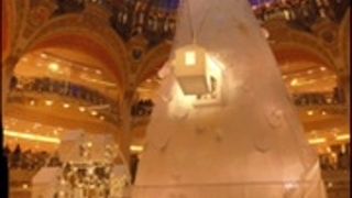 圧巻のクリスマスツリーでした。