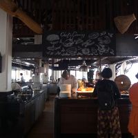 朝食会場でのライブキッチン