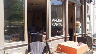 聖エミリオン教会の広場にある