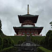 平和大塔の姿が美しい。