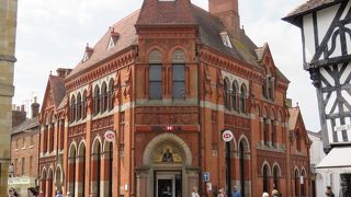 赤れんが印象的・・・