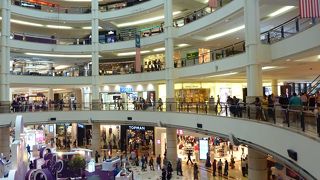 品揃えが豊富な日系デパートです