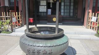 私が行ったのは平日の朝でしたがお参りされている方が結構いらっしゃいました