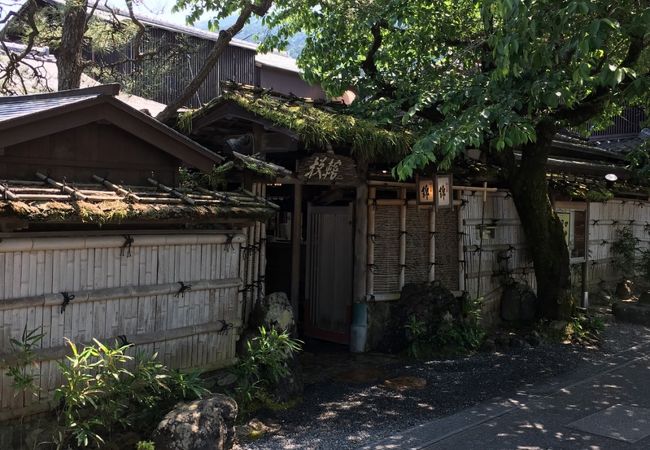 雰囲気抜群の京料理店