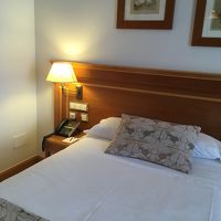 広くて清潔な部屋