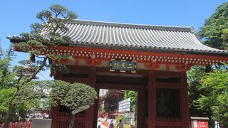 宝蔵門と比べると見ていらっしゃる方は少なかったですが