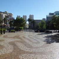 ホテル前の様子です