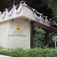 ホテル隣接のドイカムショップ。お土産ショップとカフェが併設。