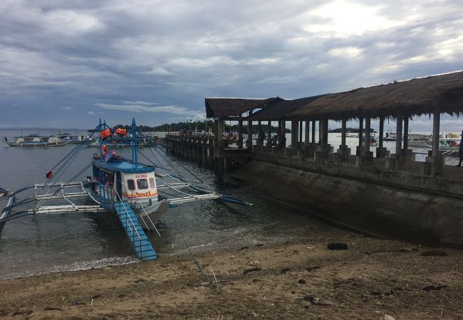 ボラカイ島に渡る小さな港