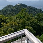 弥山を登山しながら楽しめます