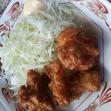 しゃきしゃきサラダ＆唐揚げセット（唐揚げ）