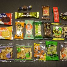 おつまみ＆お菓子の写真。しるこサンドうま～