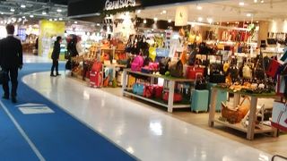 カジュアルに特化しているお店かな