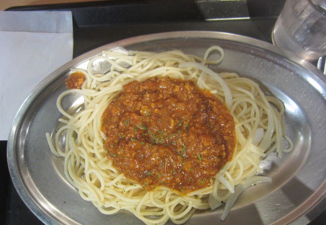 駅ナカで便利､良心的な価格のスパゲティ屋さんです