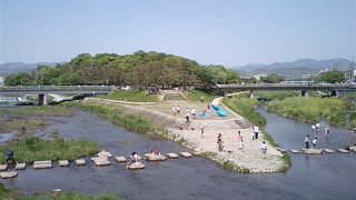 今出川通に架かる橋