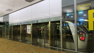 別のターミナルへ！