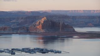 レイクパウェルを一望できる