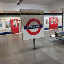 タワー・ヒル駅