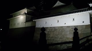 駿府城にあって新しい施設です