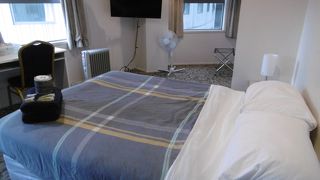 エンパイア アパートメンツ