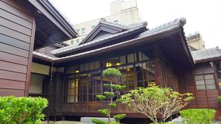 再建された高級料亭