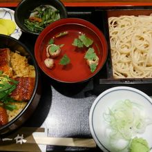 うな丼とざるそばのセット￥1500