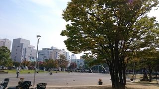 近鉄四日市駅近くの大きな公園!!