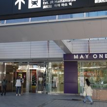 入り口のひとつ。