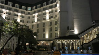 ハノイの最高級ホテル内のバー