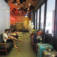 フロント・ロビ－