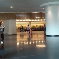 ひろ~いロビー。