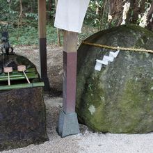 大きな石のご神体