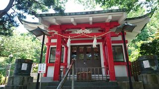 小さな神社