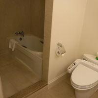 シャワーとバスタブが別なのが良い