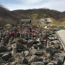 殺生岩周辺の独特な雰囲気