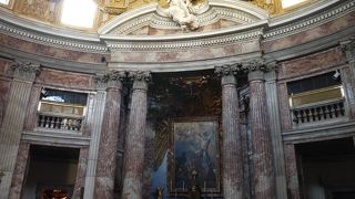 変わった形の教会