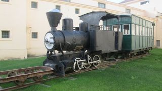 海軍基地敷地内にあります