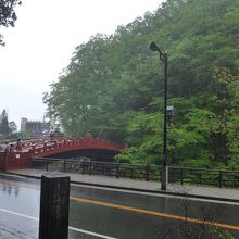 日光東照宮の参道から降りてきて直ぐ飛び込んできた景色