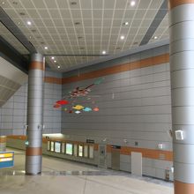 マリーナベイ駅乗り換え通路