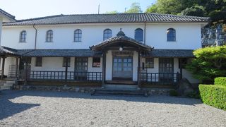 開智学校より小さい