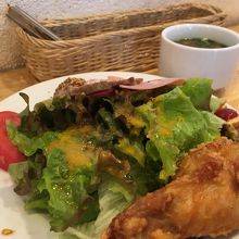 土日ランチセットに付いてきた前菜