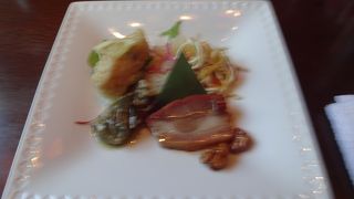 個室で気兼ねなく、楽しく祝いの食事が出来た。