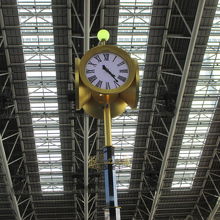 この時計のための広場です