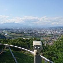 頂上。富士山見えず。