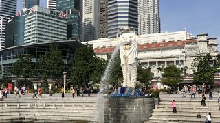 シンガポールと言えばマーライオン