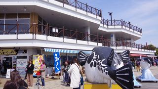 下関のお土産なら何でも揃います!　名物ふぐ料理も楽しめる観光スポット