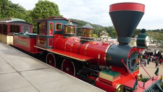 汽車のアトラクション。