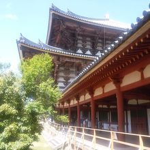 大仏殿の回廊です